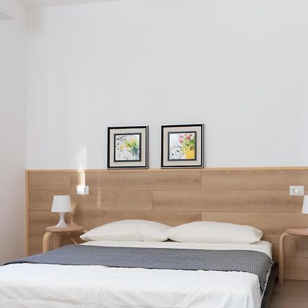 New Exclusive Melegnano Apartments- Near Train Station מראה חיצוני תמונה