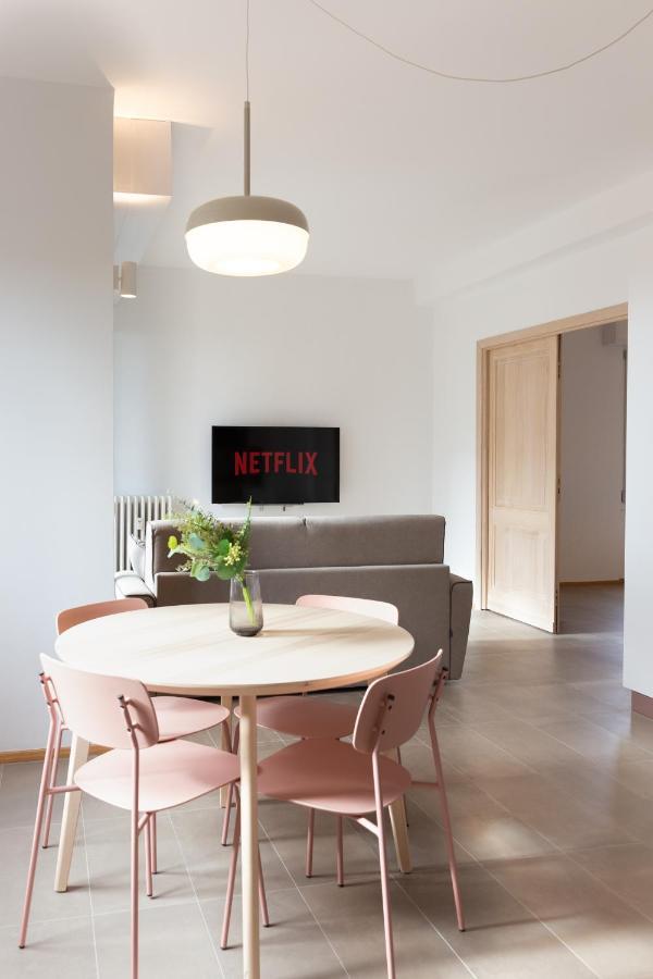 New Exclusive Melegnano Apartments- Near Train Station מראה חיצוני תמונה
