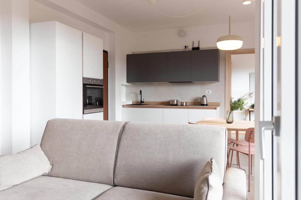 New Exclusive Melegnano Apartments- Near Train Station מראה חיצוני תמונה