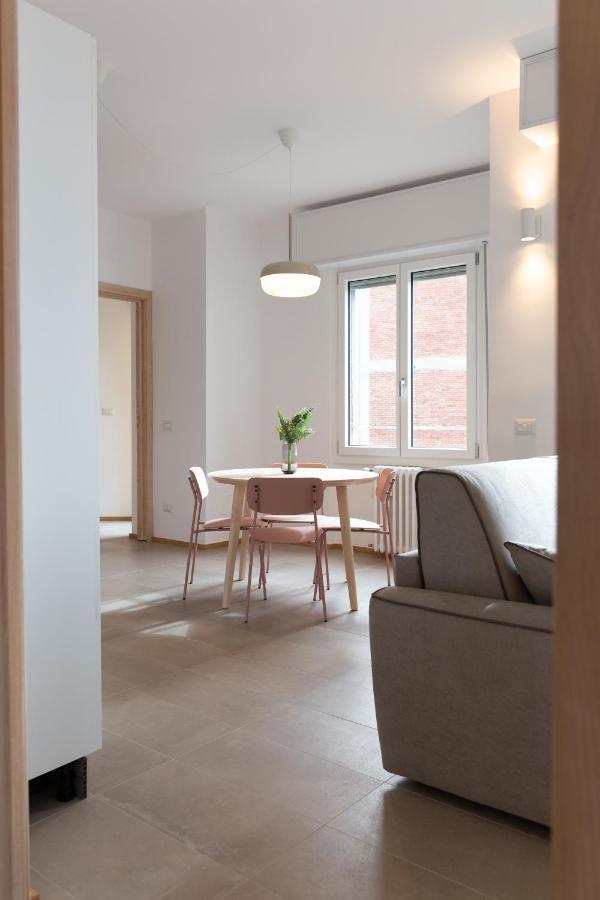 New Exclusive Melegnano Apartments- Near Train Station מראה חיצוני תמונה