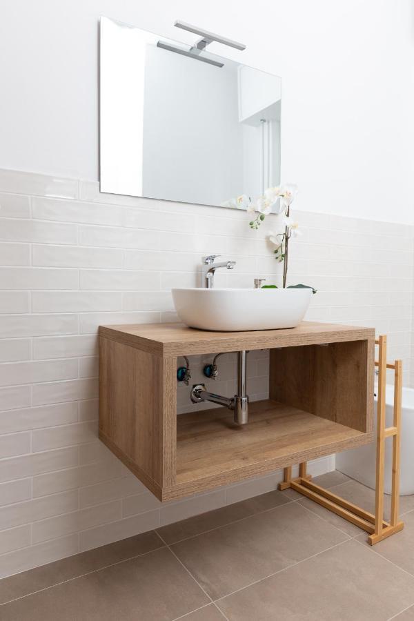 New Exclusive Melegnano Apartments- Near Train Station מראה חיצוני תמונה